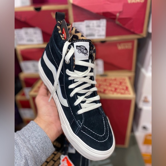 Vans Sk8-Hi sneakers (suede/leopard) - Picture 2 of 8